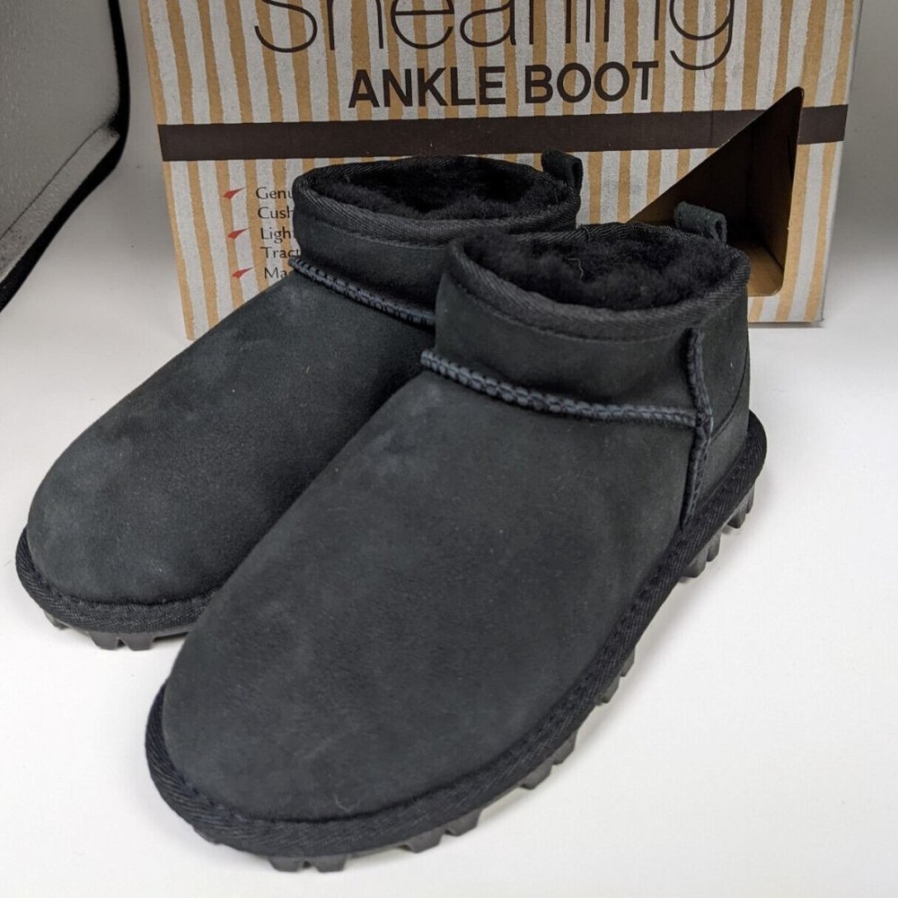 New Kirkland Kids Shearling Sheepskin Lightweight Ankle Boot Black color size 12